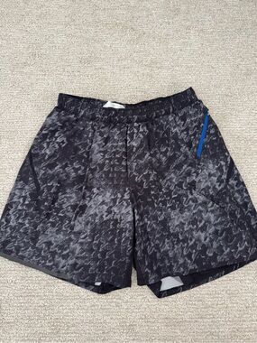 Lululemon Surge Mens L 7" Lux Reflective Athletic Lined Shorts Black Grey Sz Lg